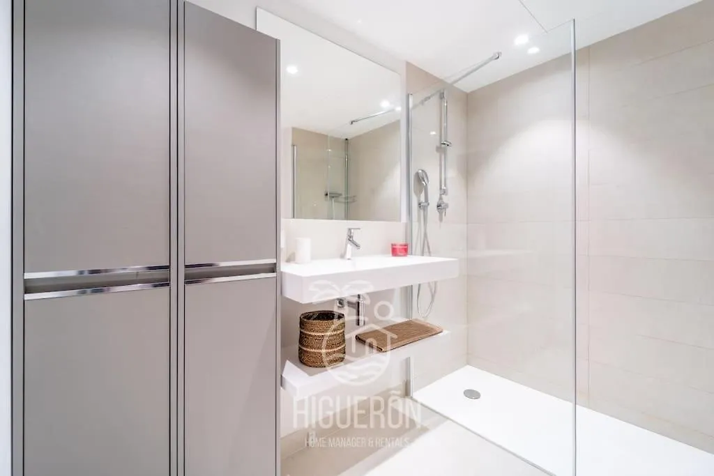 Higueronrentals Casa Linda Malaga